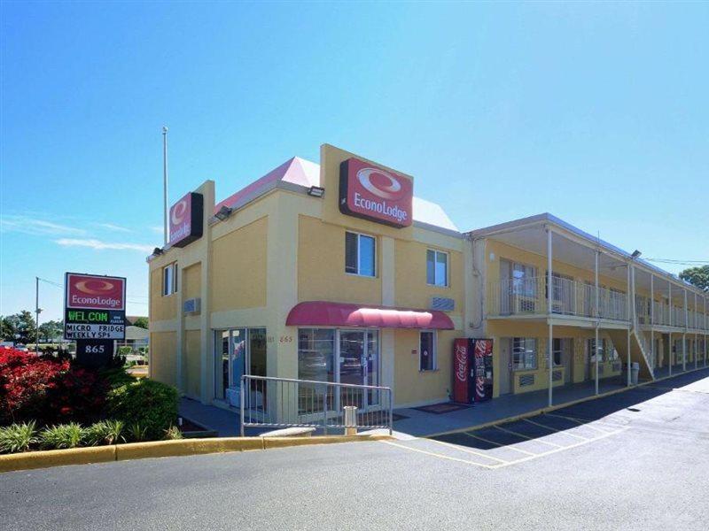 Econo Lodge At Military Circle Norfolk Kültér fotó