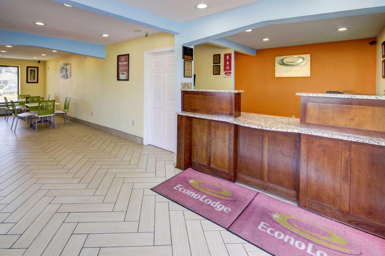 Econo Lodge At Military Circle Norfolk Kültér fotó
